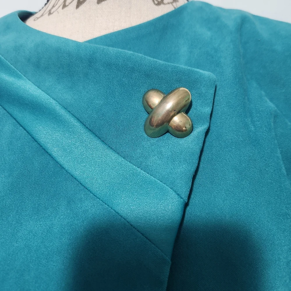 Vintage Leslie Fay Turquoise Velvet Skirt Suit Jacket Set W Gold Buttons Size 6P